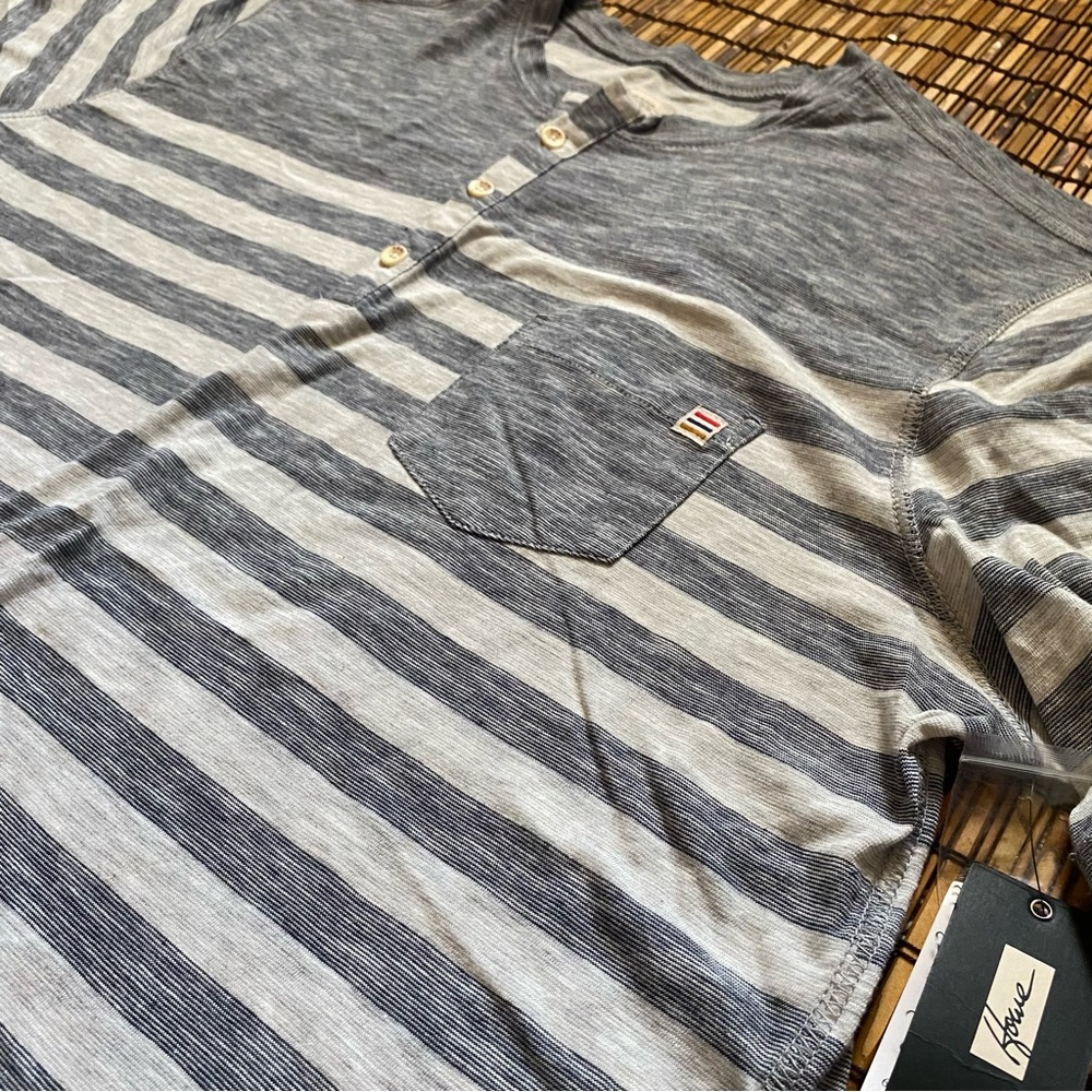 Howe Pop Rocks Midnight Oil striped tee NWT